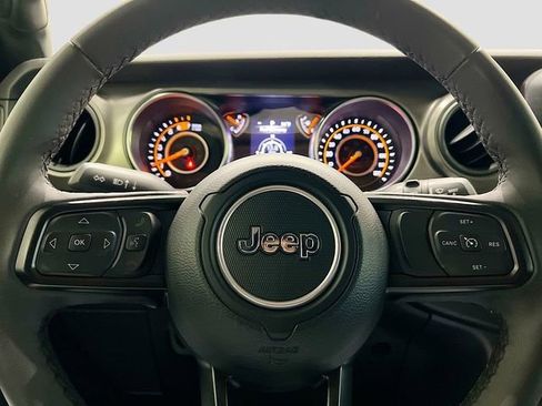 Used 2023 Jeep Wrangler Sport AWD/4WD image 25