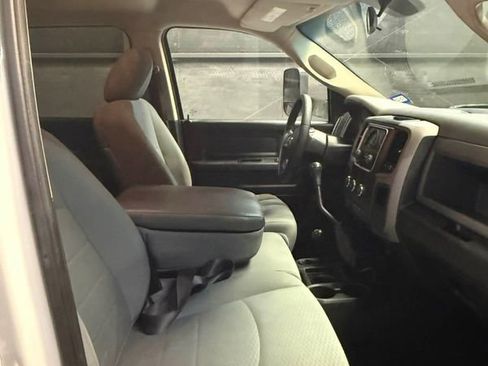 Used 2016 RAM 2500 Tradesman w/ Chrome Appearance Group image 10
