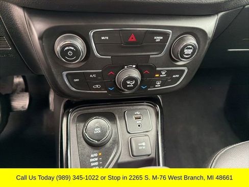 Used 2018 Jeep Compass Limited image 19