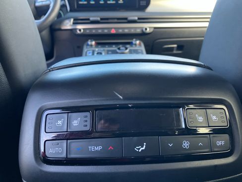 Used 2024 Hyundai Palisade SEL image 38