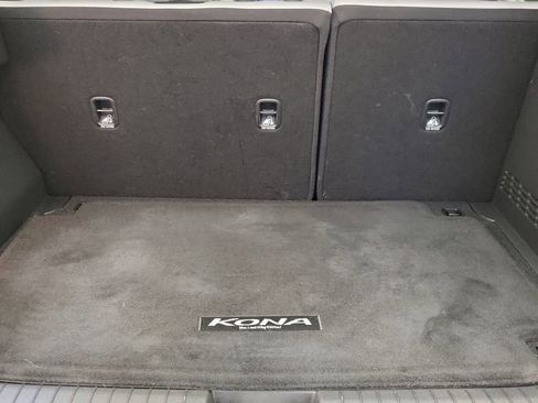 Used 2022 Hyundai Kona SE w/ Cargo Package image 16