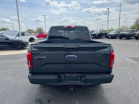 Used 2017 Ford F150 XLT w/ Equipment Group 302A Luxury AWD/4WD image 4