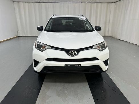 Used 2016 Toyota RAV4 LE AWD/4WD image 3