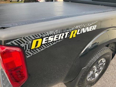 Used 2019 Nissan Frontier Desert Runner image 11