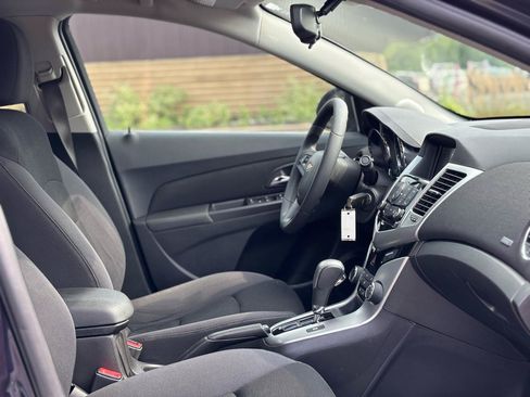 Used 2015 Chevrolet Cruze LT w/ RS Package FWD image 37
