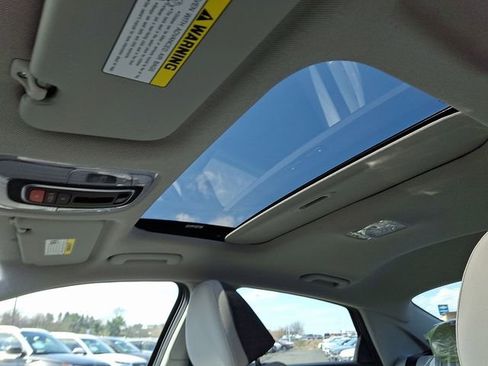 New 2026 Hyundai Elantra Limited image 6