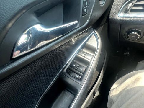 Used 2016 Chevrolet Cruze LT w/ Convenience Package image 23