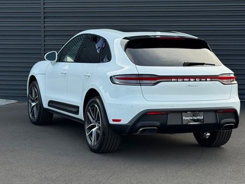 Used 2026 Porsche Macan AWD/4WD image 3