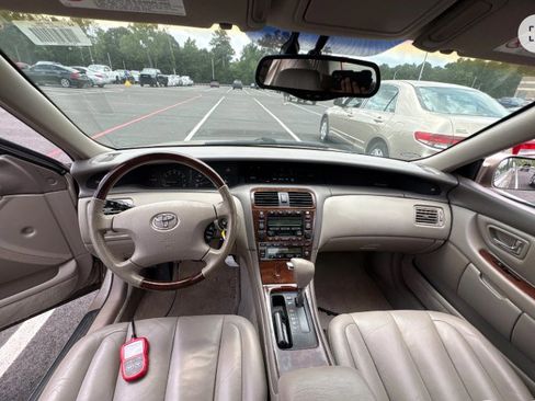 Used 2004 Toyota Avalon XLS FWD image 5