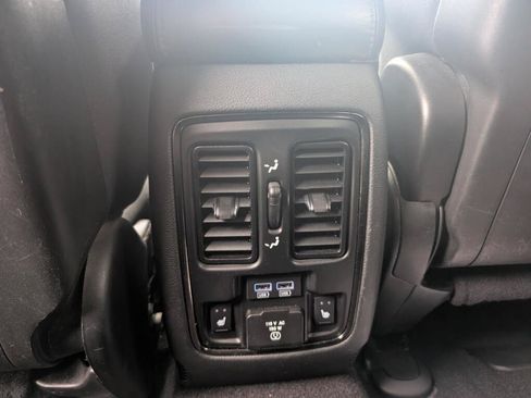 Used 2020 Jeep Grand Cherokee High Altitude AWD/4WD image 8