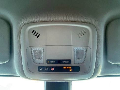 Used 2018 Chevrolet Malibu LT image 35