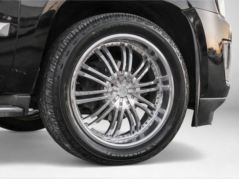 Used 2015 Cadillac Escalade Luxury image 61