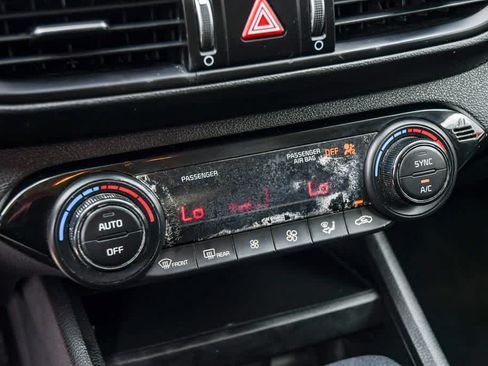 Used 2019 Kia Forte LXS FWD image 20