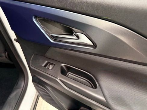 New 2026 Chevrolet Equinox EV LT image 24