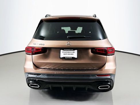 Used 2022 Mercedes-Benz GLB 250 image 10