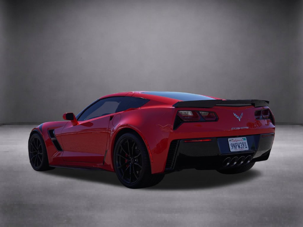 Used 2019 Chevrolet Corvette Grand Sport RWD image 3