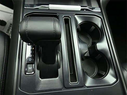 Used 2024 Ford F150 Lariat image 19