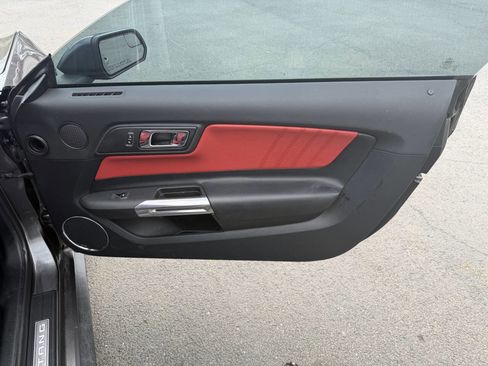 Used 2016 Ford Mustang GT Premium image 15