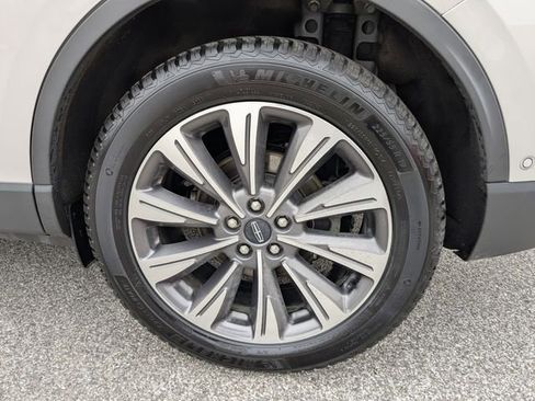 Used 2020 Lincoln Corsair Reserve w/ Equipment Group 201A image 20