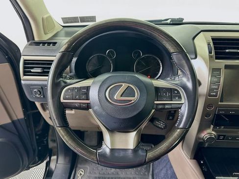 Used 2020 Lexus GX 460 Premium image 12