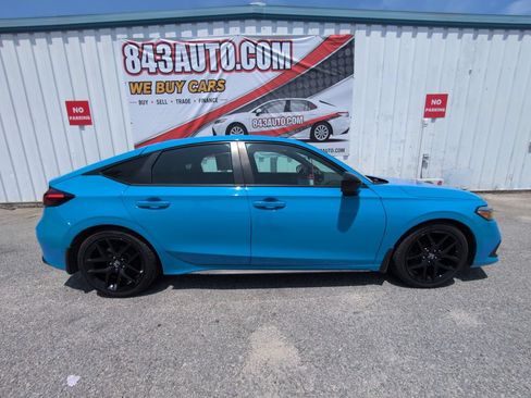 Used 2023 Honda Civic Sport image 9