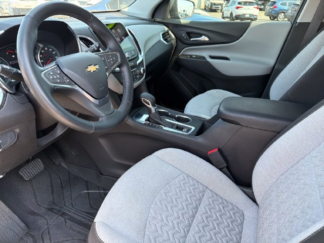 Used 2024 Chevrolet Equinox LT FWD image 18