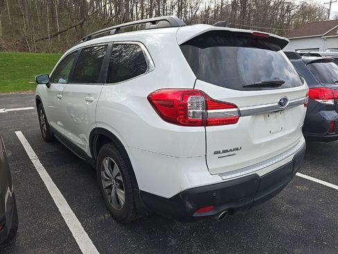 Used 2020 Subaru Ascent Premium w/ Convenience Package image 2