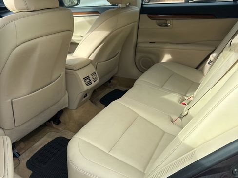 Used 2013 Lexus ES 300h image 12