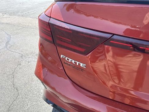 Used 2023 Kia Forte GT-Line w/ GT-Line Technology Package FWD image 5