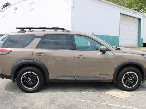 Certified 2024 Nissan Pathfinder Rock Creek AWD/4WD image 7