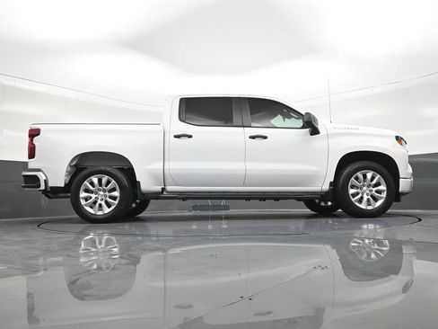 Used 2024 Chevrolet Silverado 1500 Custom RWD image 29