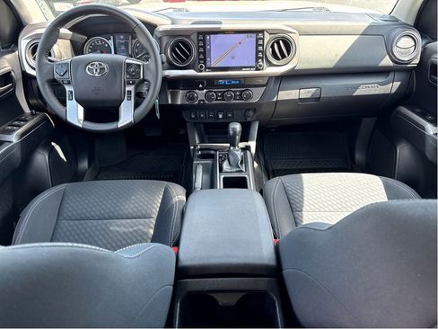 Used 2021 Toyota Tacoma SR5 w/ Trail Edition AWD/4WD image 13