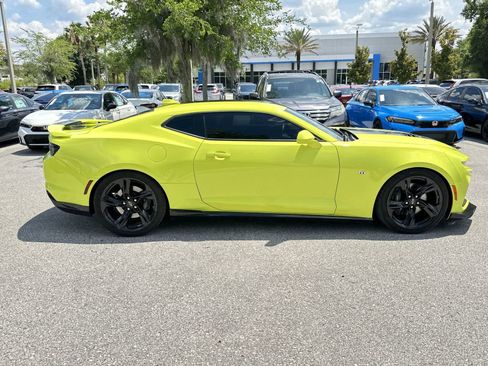 Used 2021 Chevrolet Camaro SS RWD image 7