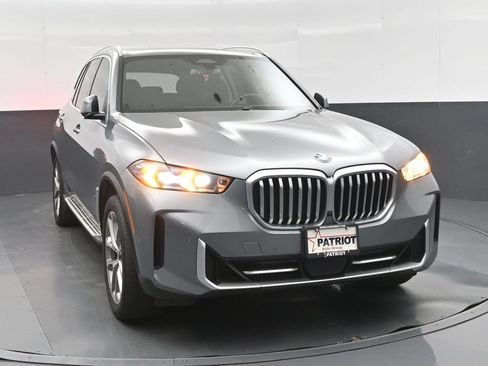 Used 2025 BMW X5 xDrive40i AWD/4WD image 27