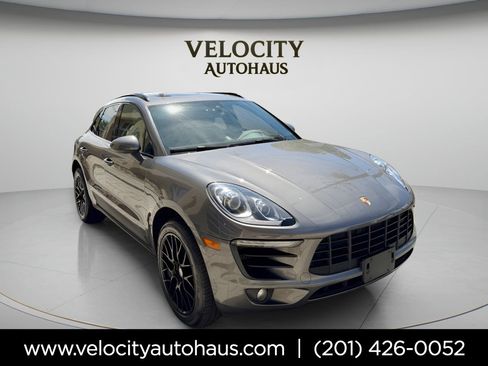 Used 2018 Porsche Macan S AWD/4WD image 1