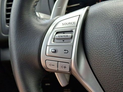 Used 2017 Nissan Altima 2.5 SR FWD image 25