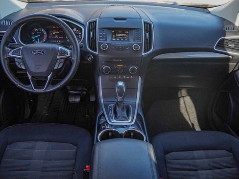 Used 2017 Ford Edge SEL image 25