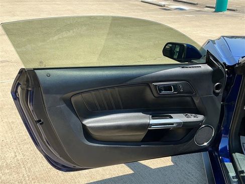 Used 2015 Ford Mustang Premium RWD image 25