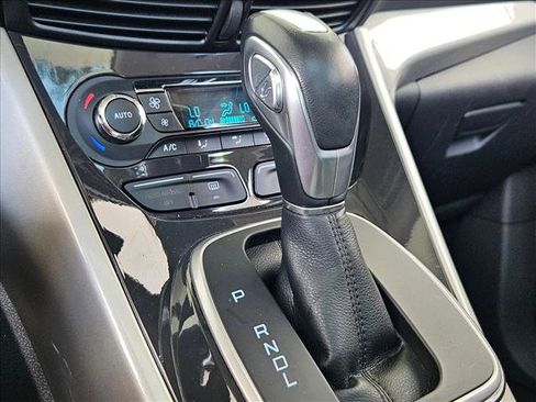 Used 2015 Ford C-MAX SEL w/ Equipment Group 302A FWD image 12
