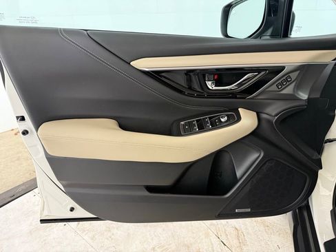 Used 2022 Subaru Outback Limited image 11