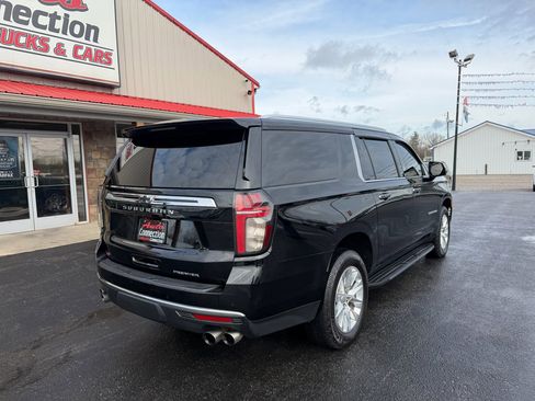 Used 2021 Chevrolet Suburban Premier w/ Premium Package image 4
