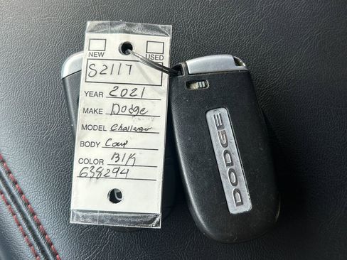 Used 2021 Dodge Challenger R/T Scat Pack w/ Plus Package image 36