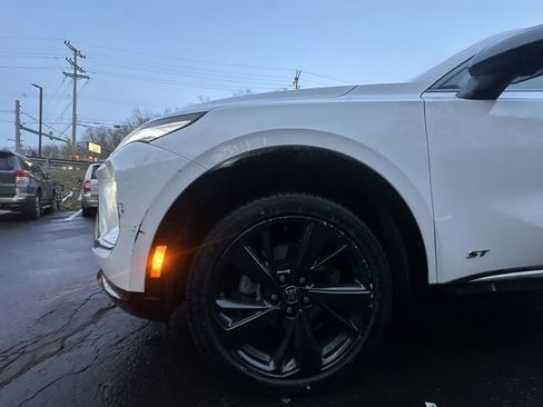 Used 2024 Buick Envision Sport Touring image 19