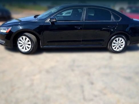 Used 2013 Volkswagen Passat 2.5 S image 4