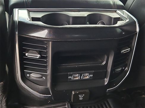 Used 2022 RAM 3500 Laramie w/ Night Edition image 21