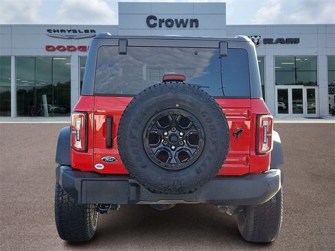 Used 2023 Ford Bronco Wildtrak image 5