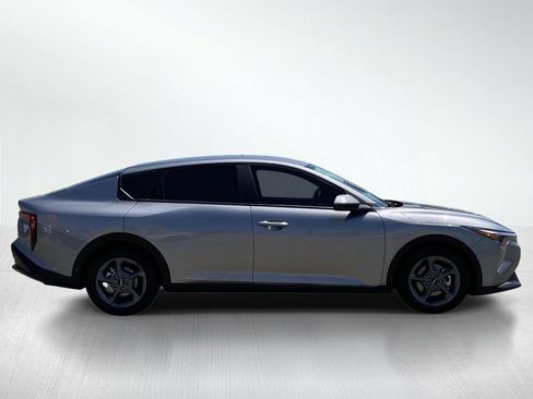 Used 2025 Kia K4 FWD image 10