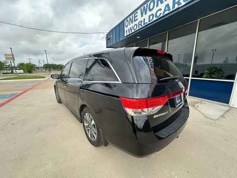 Used 2015 Honda Odyssey Touring image 3