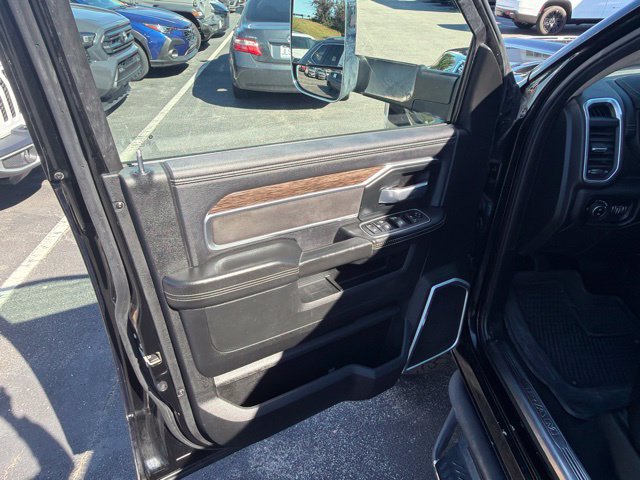 Used 2020 RAM 2500 Laramie w/ Body Color Bumper Group AWD/4WD image 43