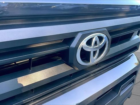 Certified 2026 Toyota Tacoma SR5 AWD/4WD image 28